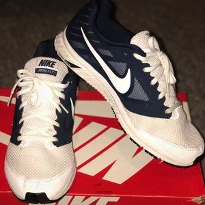 Nike Zoom Fly Size 9.5